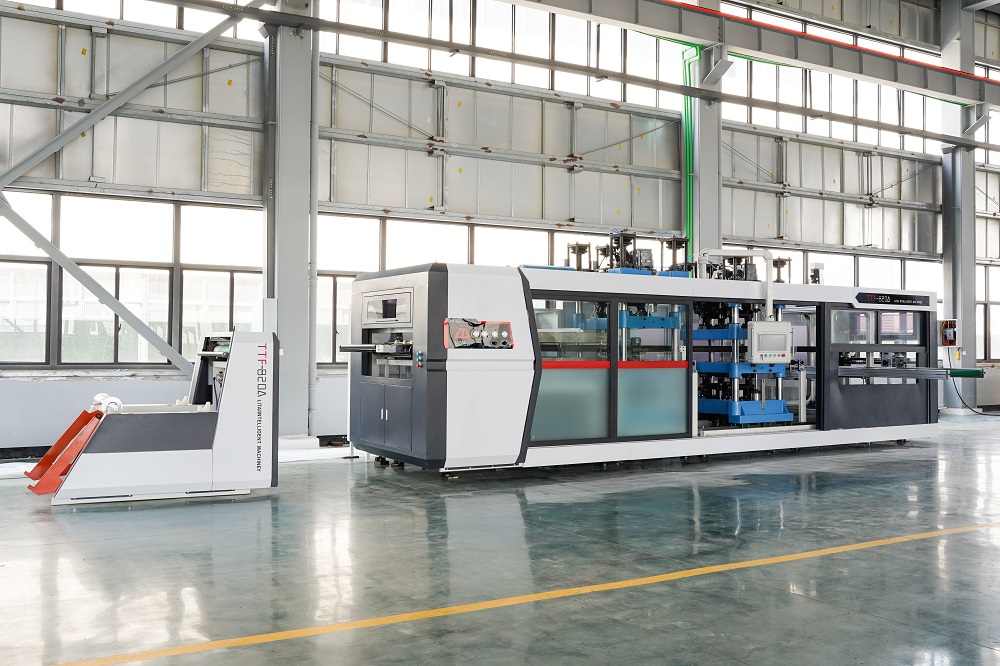 Three-Station Positive And Negative Pressure Thermoforming Machine