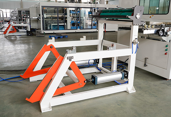 four station thermoforming machine